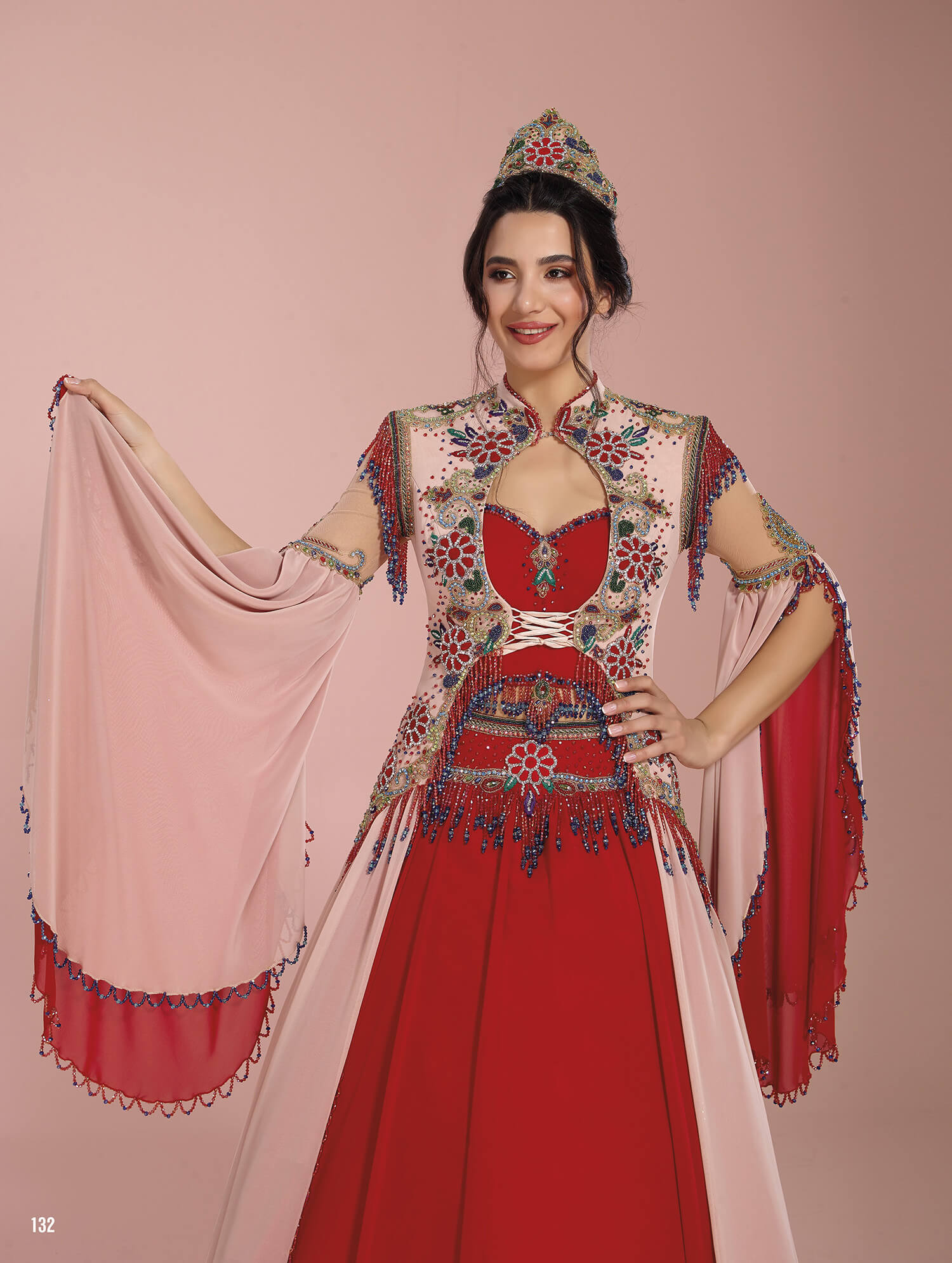 Lace Embroidered Half Sleeve Sweetheart Neck Kaftan