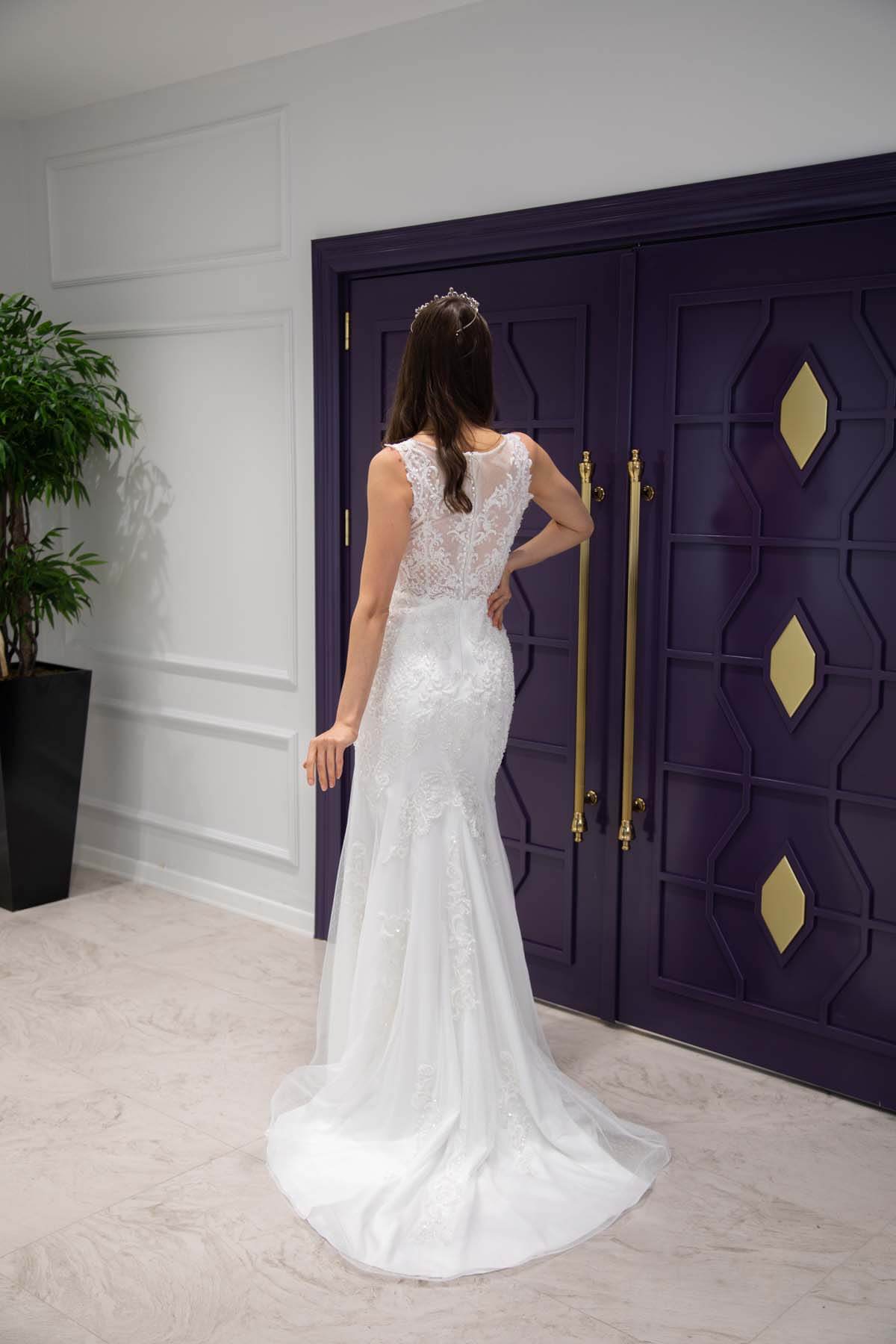 Deep V-Neck 3D Embroidered Mermaid Wedding Dress