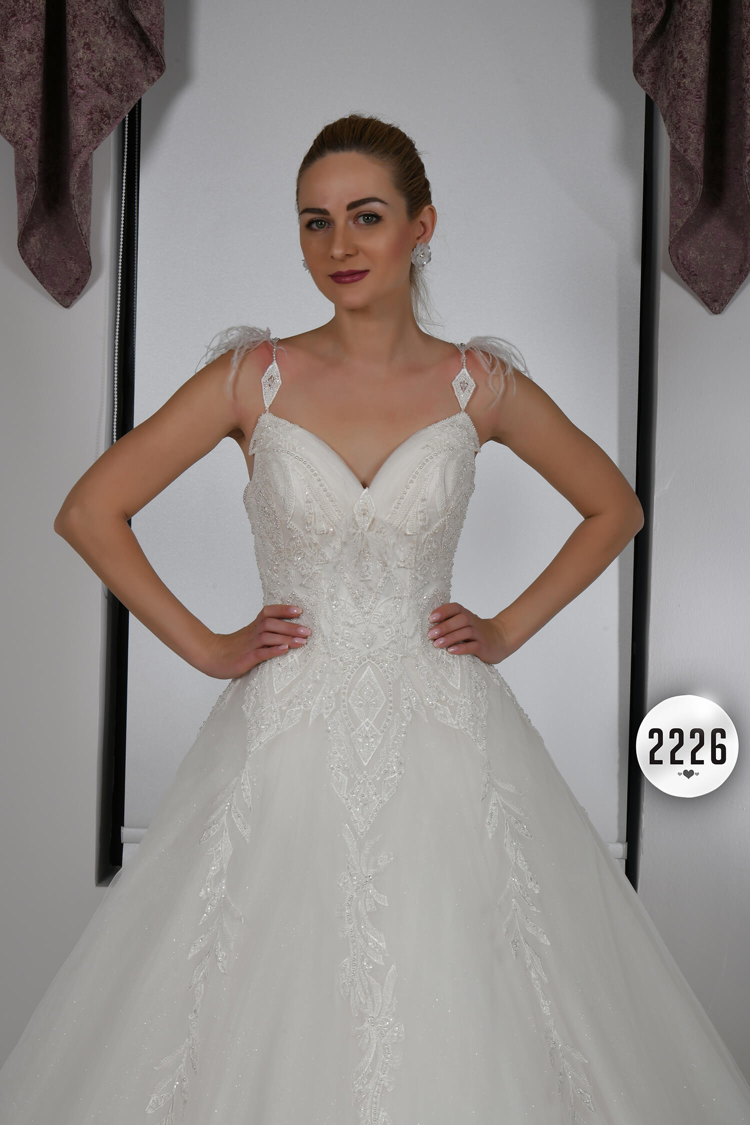 Strapless Neck Demountable Sleeve Detailed Ecru Princess Wedding Dress with Flounced Train