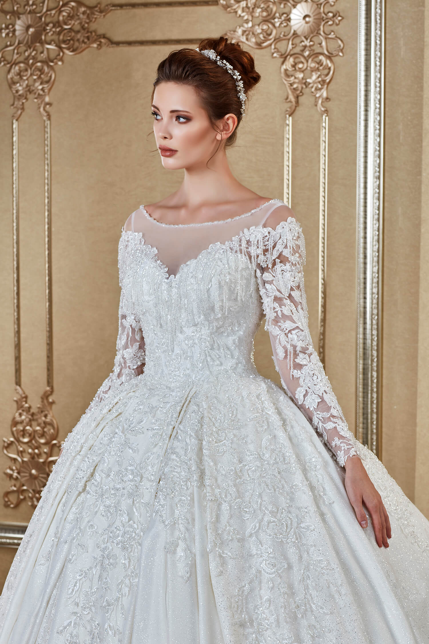 Long Sleeve Backless Princess Wedding Dress